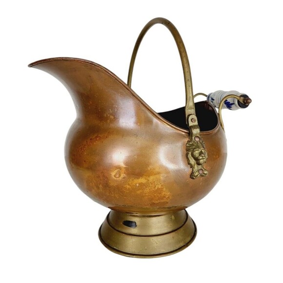 Antique Copper Brass Lion Head Hot Ash Scuttle Bucket Delft Porcelain Handle - Picture 6 of 13